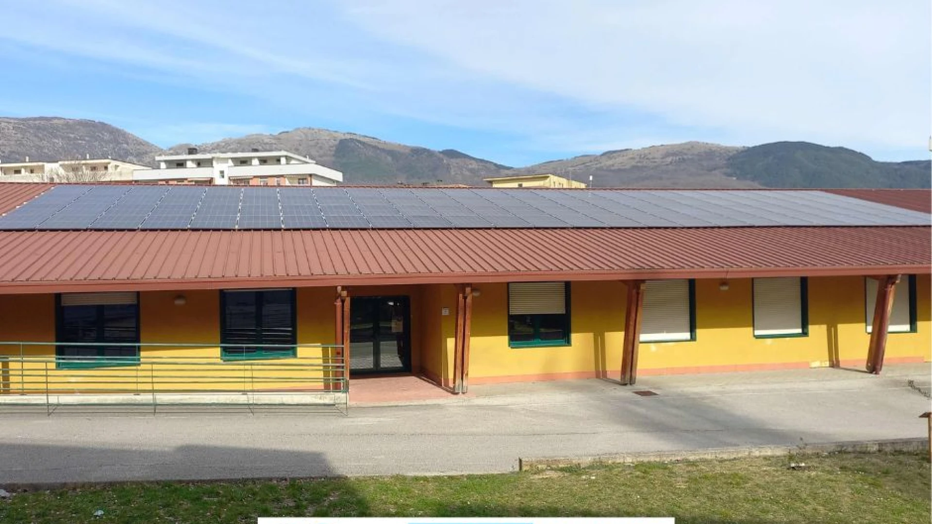 Isernia: scuola “Vittorio Tagliente”, attivato l’impianto fotovoltaico da 100KW.